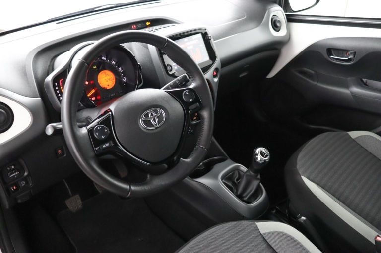 Toyota Aygo - 1.0 VVT-i x-play 47