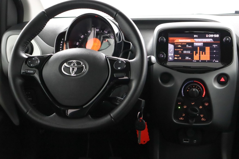 Toyota Aygo - 1.0 VVT-i x-play 48