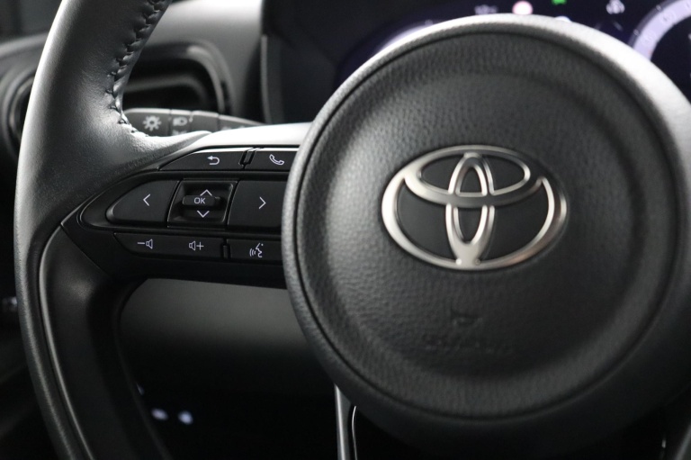 Toyota Yaris - 1.5 Hybrid 130 Executive 18