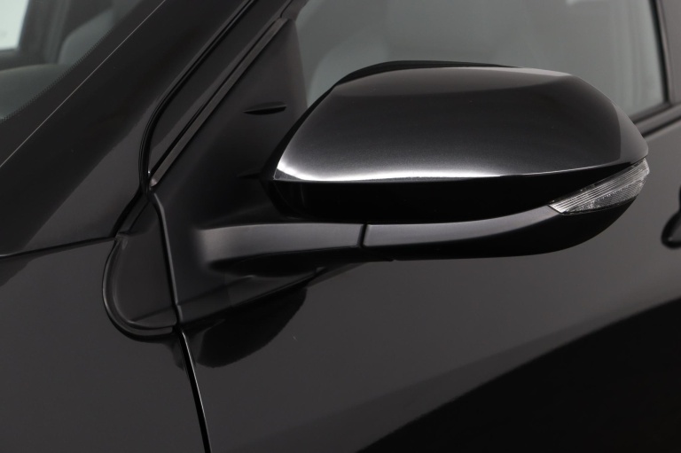 Toyota Yaris - 1.5 Hybrid 130 Executive 33