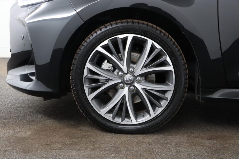 Toyota Yaris - 1.5 Hybrid 130 Executive 34