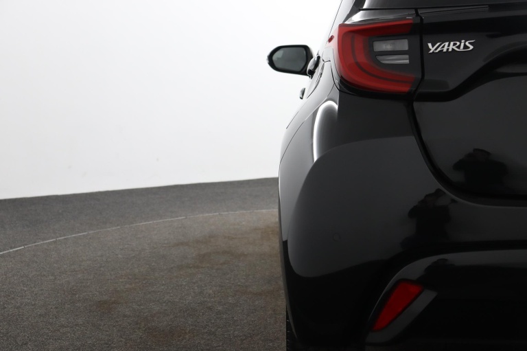 Toyota Yaris - 1.5 Hybrid 130 Executive 36