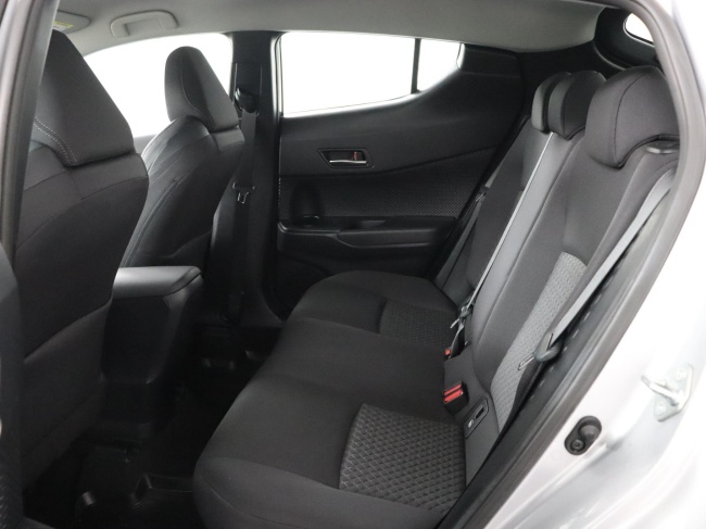 Toyota C-HR - 2.0 Hybrid Dynamic