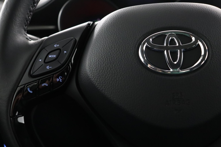 Toyota C-HR - 2.0 Hybrid Dynamic 19