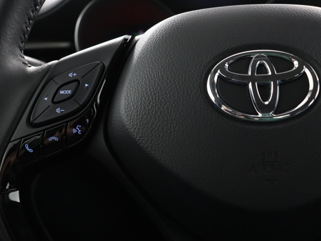 Toyota C-HR - 2.0 Hybrid Dynamic