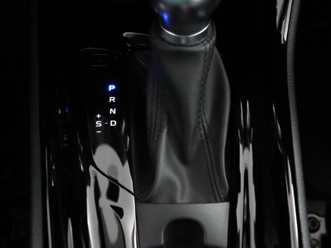 Toyota C-HR - 2.0 Hybrid Dynamic