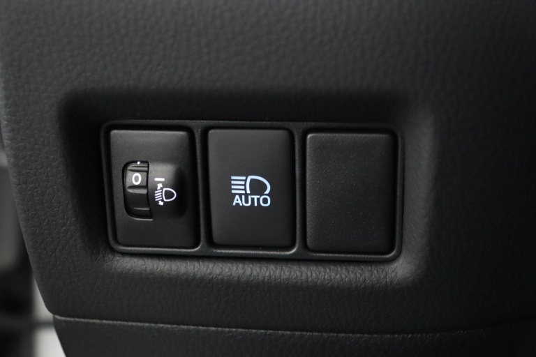 Toyota C-HR - 2.0 Hybrid Dynamic 30