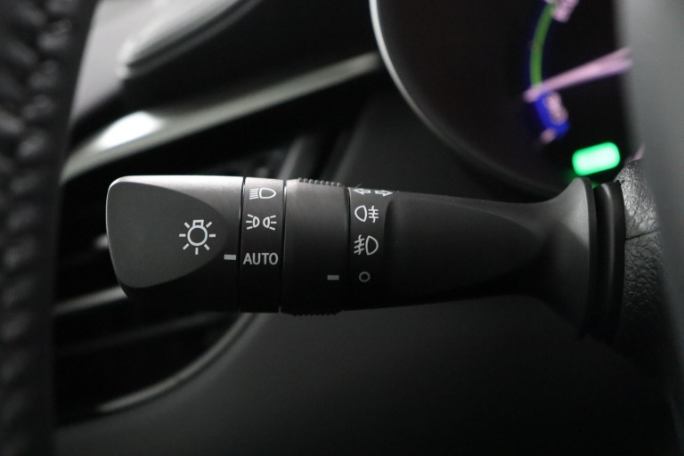 Toyota C-HR - 2.0 Hybrid Dynamic 31