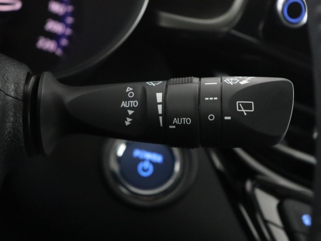 Toyota C-HR - 2.0 Hybrid Dynamic