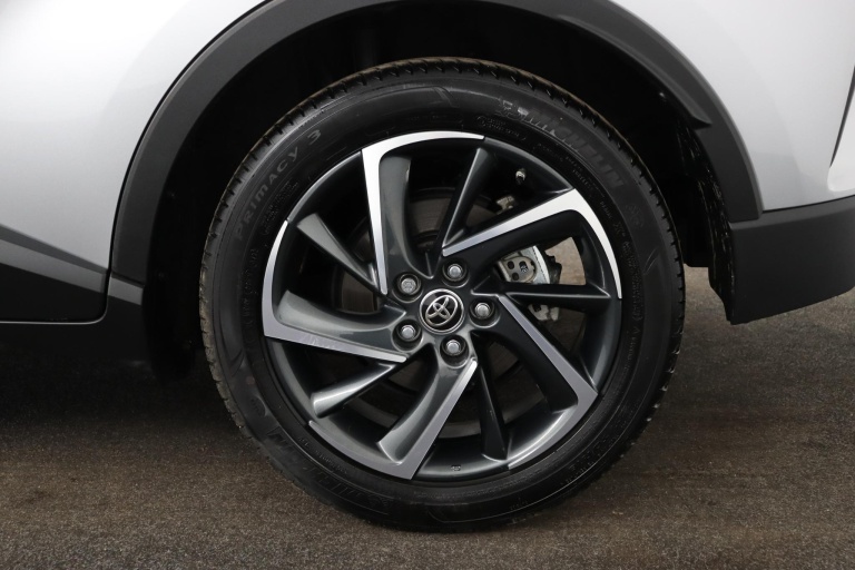 Toyota C-HR - 2.0 Hybrid Dynamic 37