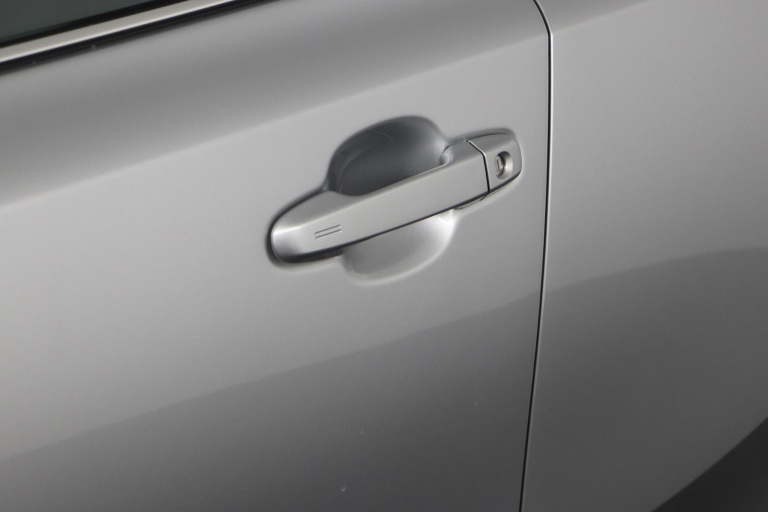 Toyota C-HR - 2.0 Hybrid Dynamic 38