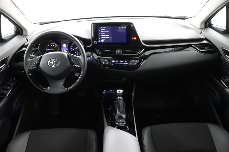 Toyota C-HR - 2.0 Hybrid Dynamic 4
