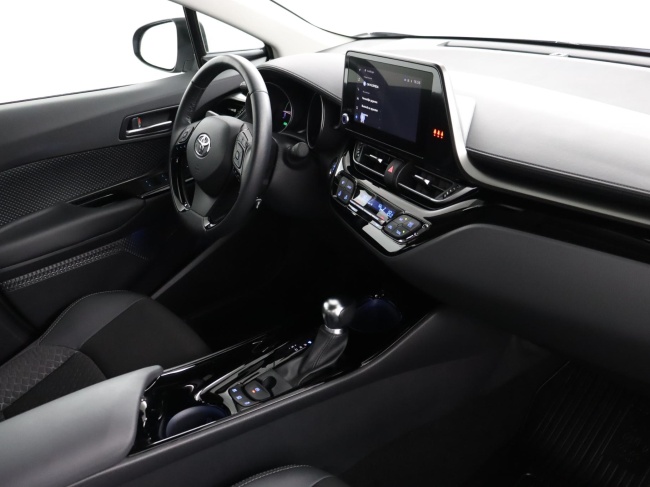 Toyota C-HR - 2.0 Hybrid Dynamic