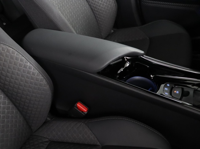 Toyota C-HR - 2.0 Hybrid Dynamic