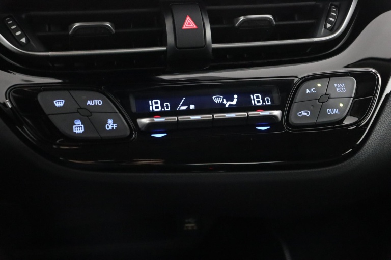 Toyota C-HR - 2.0 Hybrid Dynamic 7