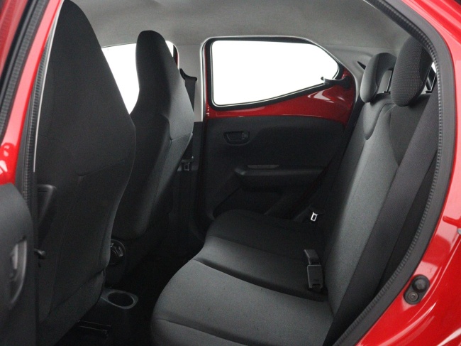 Toyota Aygo - 1.0 VVT-i x-now