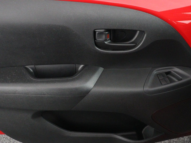 Toyota Aygo - 1.0 VVT-i x-now