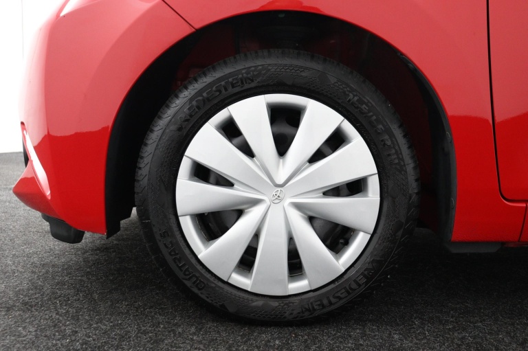 Toyota Aygo - 1.0 VVT-i x-now 36