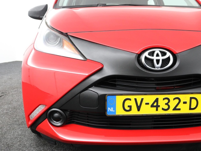 Toyota Aygo - 1.0 VVT-i x-now