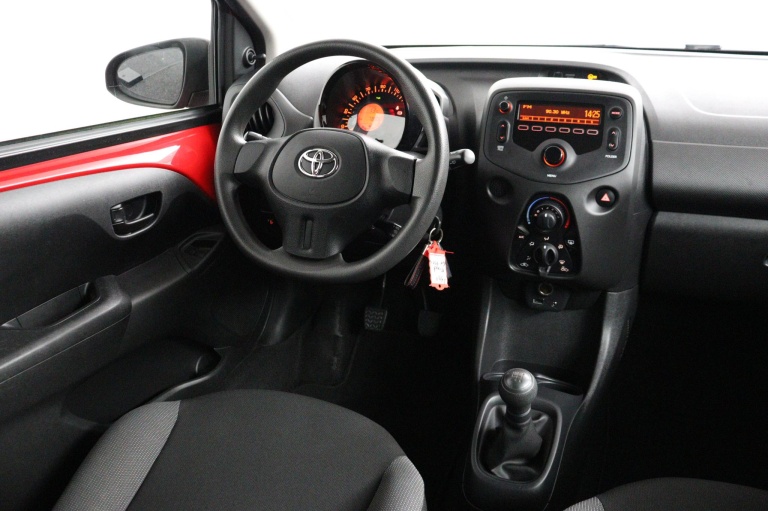 Toyota Aygo - 1.0 VVT-i x-now 46