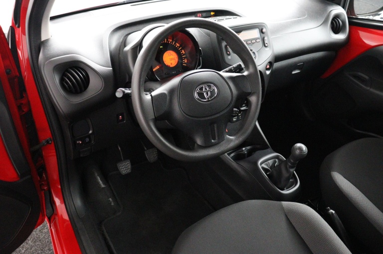 Toyota Aygo - 1.0 VVT-i x-now 47