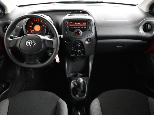 Toyota Aygo - 1.0 VVT-i x-now