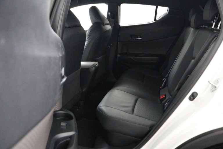 Toyota C-HR - 1.8 Hybrid Executive 17