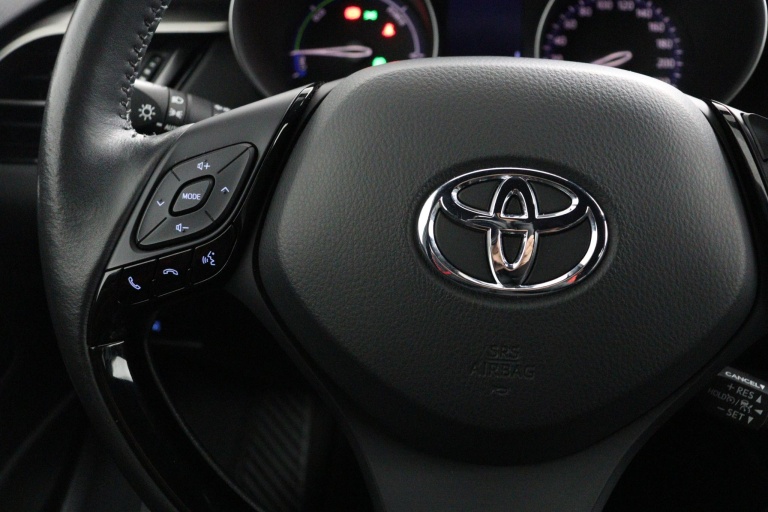Toyota C-HR - 1.8 Hybrid Executive 18