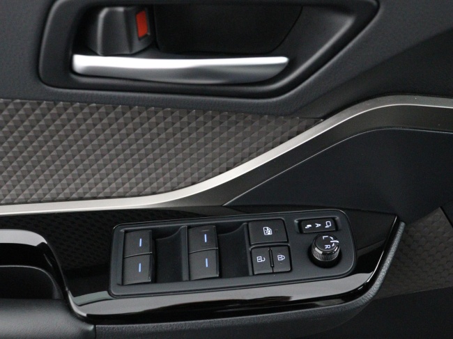 Toyota C-HR - 1.8 Hybrid Executive