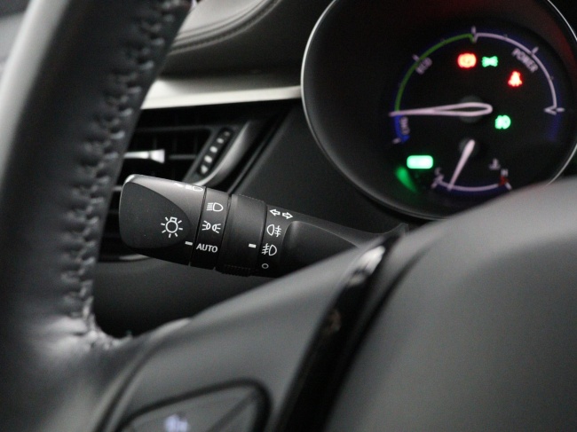Toyota C-HR - 1.8 Hybrid Executive