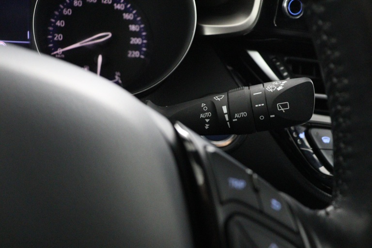 Toyota C-HR - 1.8 Hybrid Executive 32