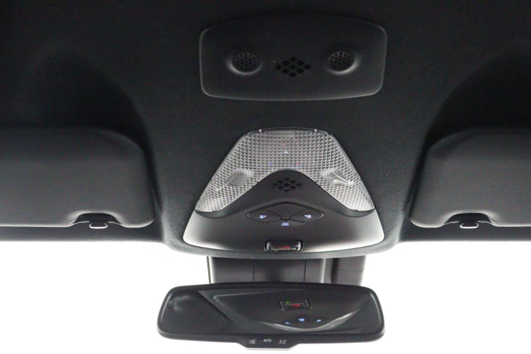 Toyota C-HR - 1.8 Hybrid Executive 33