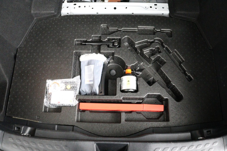 Toyota C-HR - 1.8 Hybrid Executive 34