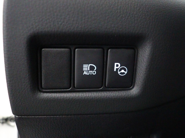 Toyota C-HR - 1.8 Hybrid Executive