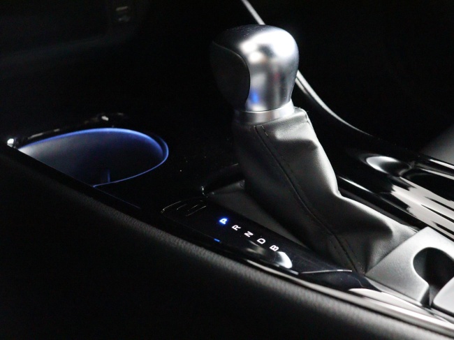 Toyota C-HR - 1.8 Hybrid Executive