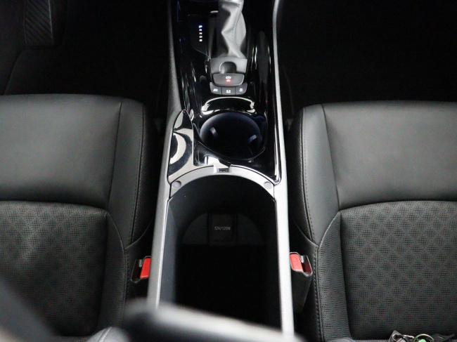 Toyota C-HR - 1.8 Hybrid Executive