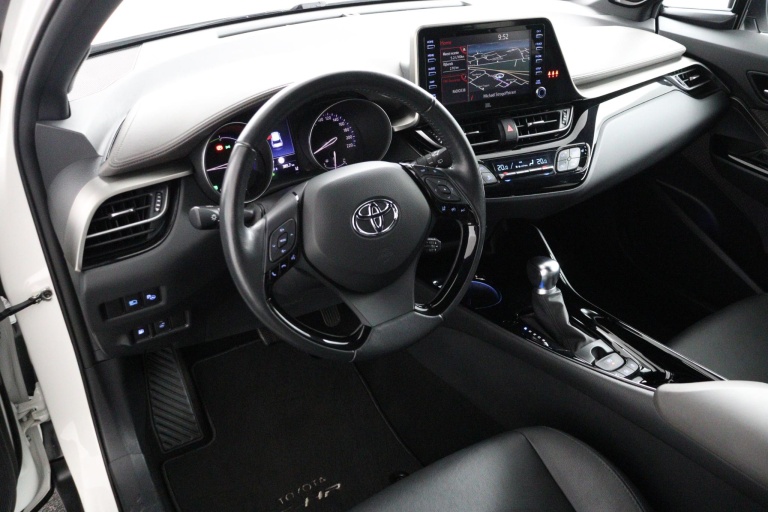 Toyota C-HR - 1.8 Hybrid Executive 59