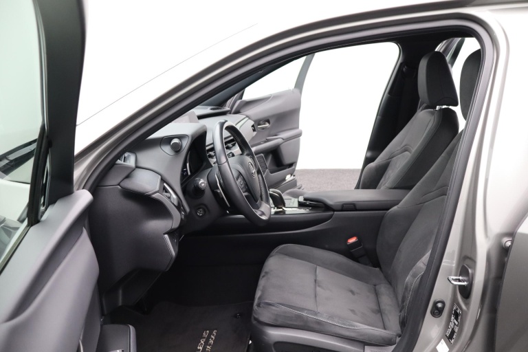 Lexus UX - 300e 54 kWh 11