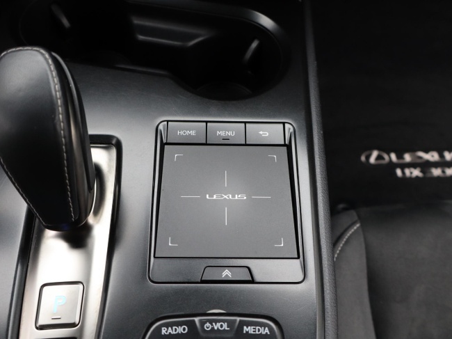 Lexus UX - 300e 54 kWh