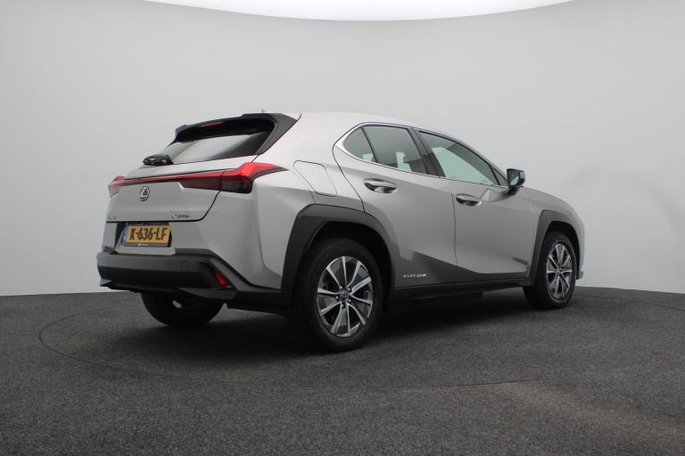 Lexus UX - 300e 54 kWh 3