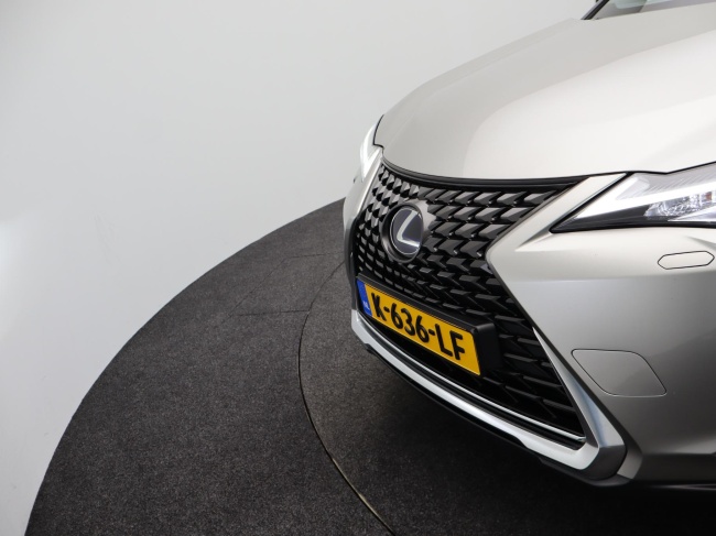 Lexus UX - 300e 54 kWh