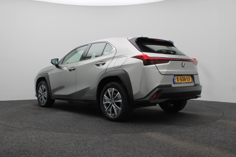 Lexus UX - 300e 54 kWh 4