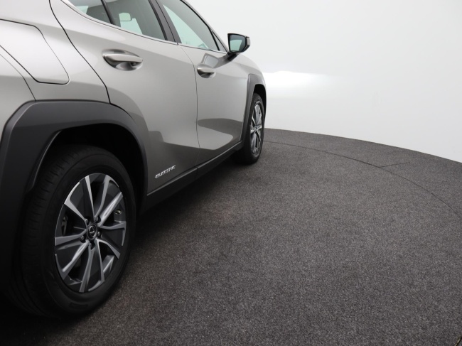 Lexus UX - 300e 54 kWh