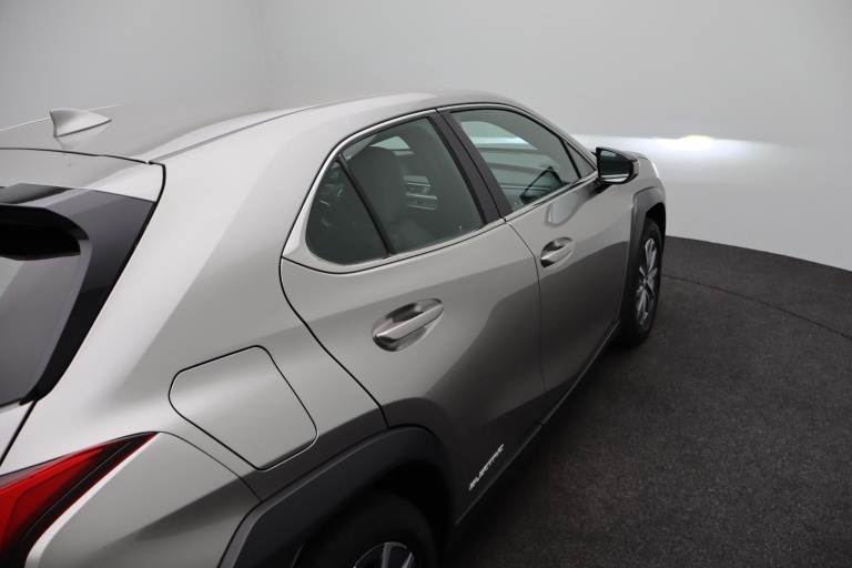 Lexus UX - 300e 54 kWh 42