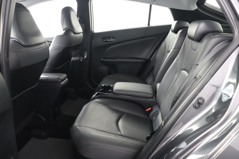 Toyota Prius - 1.8 Plug-in Executive 18