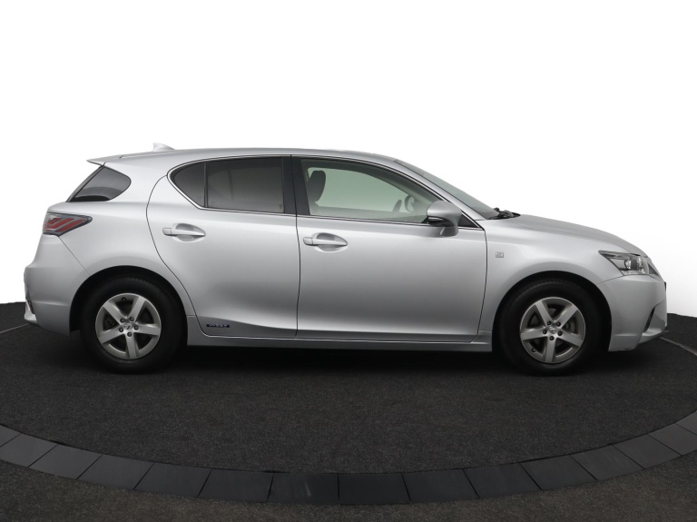 Lexus CT - 200h 25th Edition 13