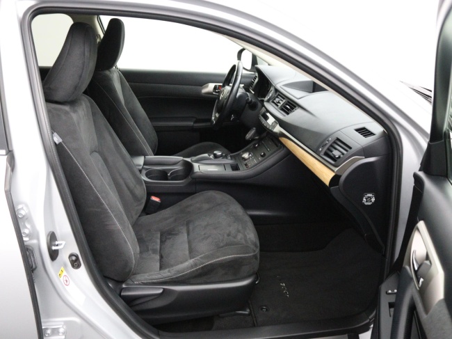 Lexus CT - 200h 25th Edition