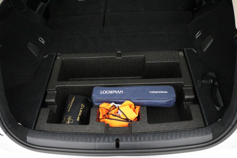 Lexus CT - 200h 25th Edition 33