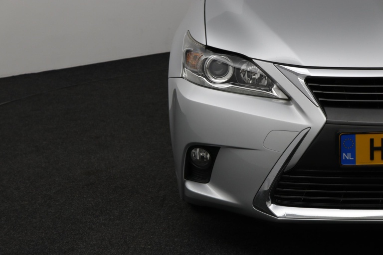 Lexus CT - 200h 25th Edition 35