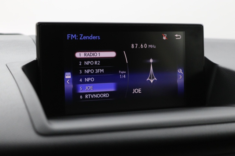 Lexus CT - 200h 25th Edition 8